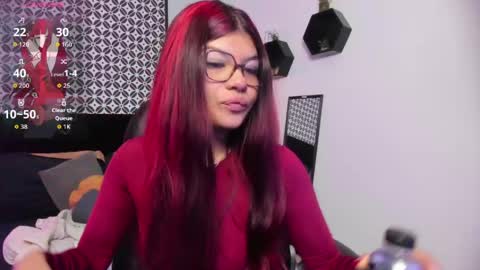 Snapshot of amelie_furtado chatting on 05.10.26 amelie online show from 05.10.26