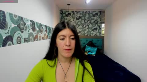 A M E L I E online show from 01.18.25