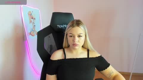 Snapshot of ameliepeach chatting on 08.02.26 Amelie online show from 08.02.26