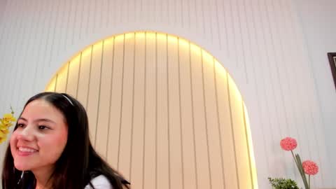 Snapshot of ameliiaa_smith chatting on 12.20.24 Amelia online show from 12.20.24