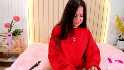 Snapshot of ameliiaa_smith chatting on 01.08.25 Amelia online show from 01.08.25