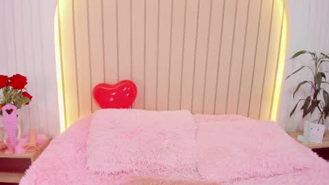 Snapshot of ameliiaa_smith chatting on 02.16.25 Amelia online show from 02.16.25