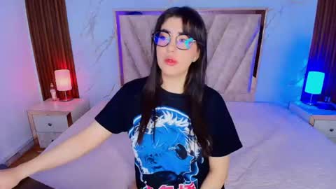 Snapshot of ameliie_saenz chatting on 07.09.26 Ameli online show from 07.09.26