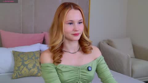 Snapshot of ameliroyse chatting on 04.20.26 AmeliRoyse online show from 04.20.26