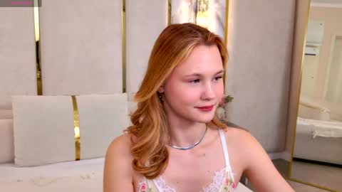 Snapshot of ameliroyse chatting on 04.25.26 AmeliRoyse online show from 04.25.26