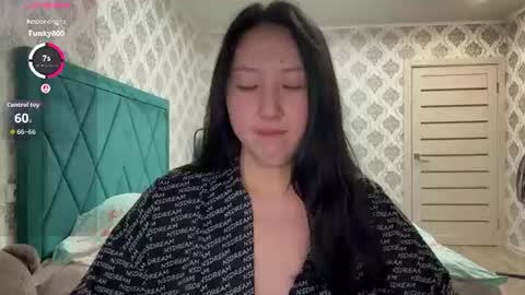 Snapshot of ameliya_kim chatting on 06.27.26 Ameliya online show from 06.27.26