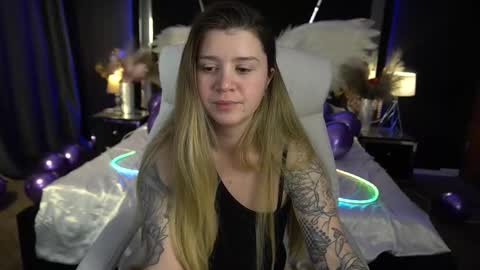 amellymillyy online show from 01.17.26