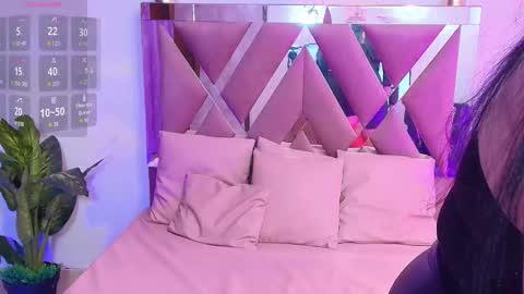 AMELY online show from 10.17.25