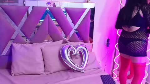 AMELY online show from 10.18.25