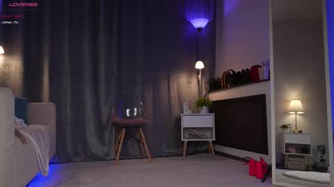 Amy  online show from 10.11.25