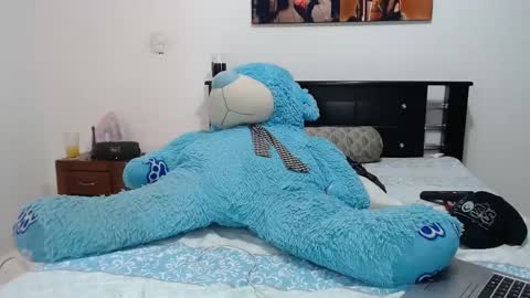 Snapshot of americanbig_dick chatting on 12.20.24 Lucian online show from 12.20.24