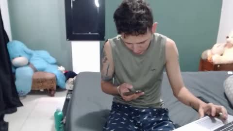 Snapshot of americanbig_dick chatting on 10.14.25 Lucian online show from 10.14.25