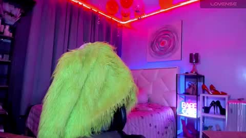 Snapshot of amethyst_ts chatting on 01.23.25 AMETHYST look at my BIO online show from 01.23.25