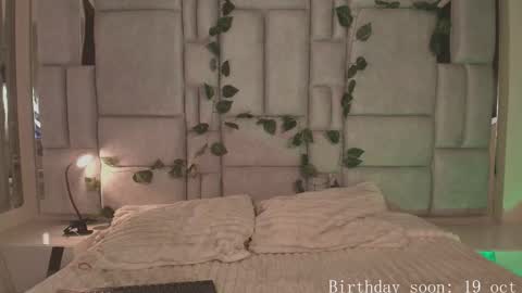      online show from 10.11.25