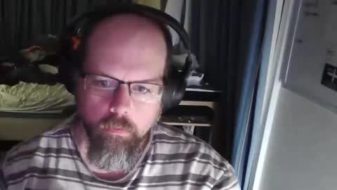 Snapshot of amf_1982 chatting on 04.05.26 Andy online show from 04.05.26