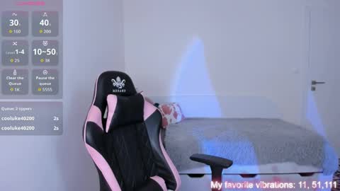 Snapshot of ami_amour_ chatting on 03.31.26 Hi-hi I am Kate welcome to my sexy room online show from 03.31.26