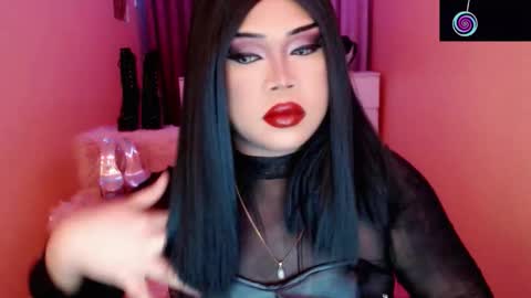 Snapshot of amiadoll chatting on 02.08.26 Queen Mireska online show from 02.08.26