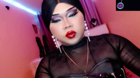 Snapshot of amiadoll chatting on 02.09.26 Queen Mireska online show from 02.09.26