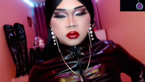 Queen Mireska online show from 03.21.26