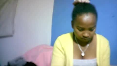 Snapshot of amielle_01 chatting on 07.28.26 amielle_01 online show from 07.28.26