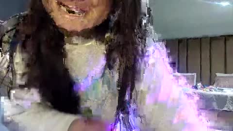 AMIIRA online show from 10.04.25