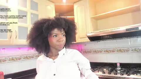 Snapshot of amirajones chatting on 06.12.26 amirajones online show from 06.12.26