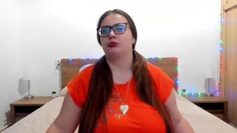 Snapshot of amiravyxen chatting on 01.13.26 Amira Vyxen online show from 01.13.26