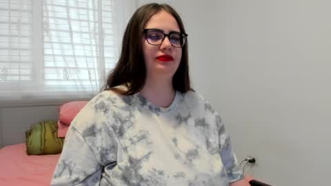 Amira Vyxen online show from 04.03.26