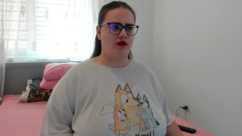 Snapshot of amiravyxen chatting on 04.18.26 Amira Vyxen online show from 04.18.26