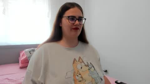 Snapshot of amiravyxen chatting on 05.15.26 Amira Vyxen online show from 05.15.26