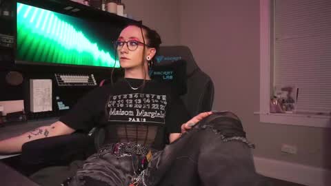   Am-er-in online show from 04.15.26