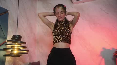 Snapshot of ammy_durand chatting on 04.21.26 ammy durand online show from 04.21.26