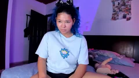 Snapshot of ammy_morgan_ chatting on 02.17.25 ammy online show from 02.17.25