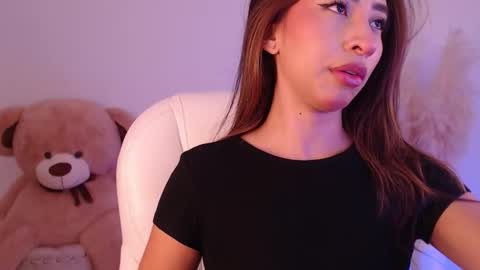 Sophi online show from 10.21.25