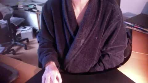 Amor2200 online show from 01.23.25