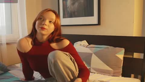 amora_bloom online show from 11.07.25