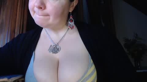 amorelara online show from 02.01.25