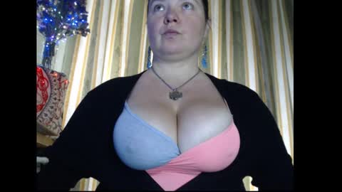 amorelara online show from 09.18.25