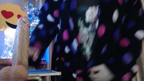 amorelara online show from 02.22.26