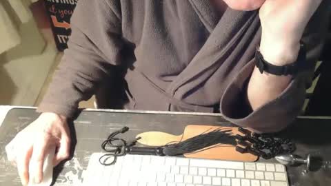 amslave4f online show from 01.10.26