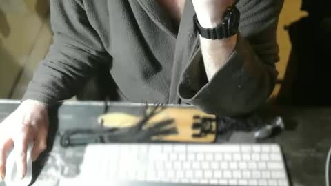 Snapshot of amslave4f chatting on 04.19.26 amslave4f online show from 04.19.26