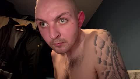 Snapshot of amwillz1997 chatting on 11.13.25 amwillz1997 online show from 11.13.25