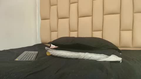 amy__wats0n online show from 02.04.25