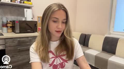 Snapshot of amy_chill chatting on 12.27.24 Amy Chill online show from 12.27.24