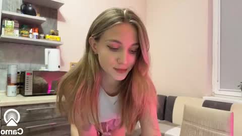 Snapshot of amy_chill chatting on 12.27.24 Amy Chill online show from 12.27.24