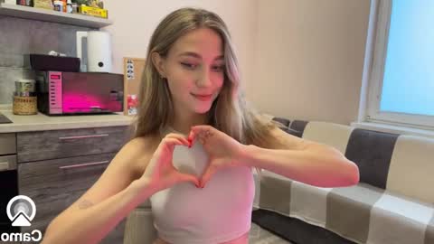 Snapshot of amy_chill chatting on 01.10.25 Amy Chill online show from 01.10.25