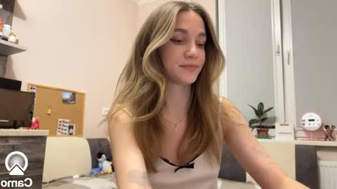 Snapshot of amy_chill chatting on 03.06.25 Amy Chill online show from 03.06.25