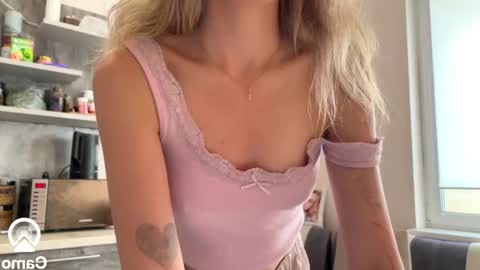 Snapshot of amy_chill chatting on 09.26.25 Amy Chill online show from 09.26.25