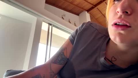 Snapshot of amy_coquette chatting on 02.01.25  CARO GOMEZ online show from 02.01.25