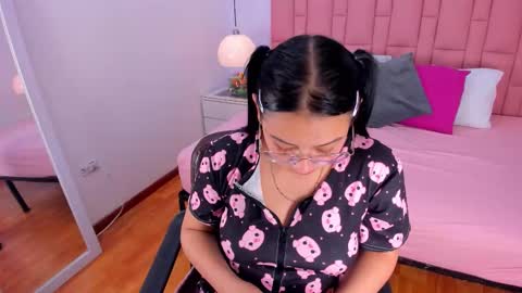 Aleja   online show from 12.20.25